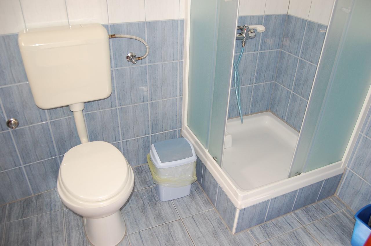 Apartments Myadria Malinska Ngoại thất bức ảnh